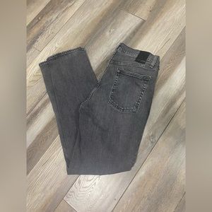 32x32 grey straight leg jeans